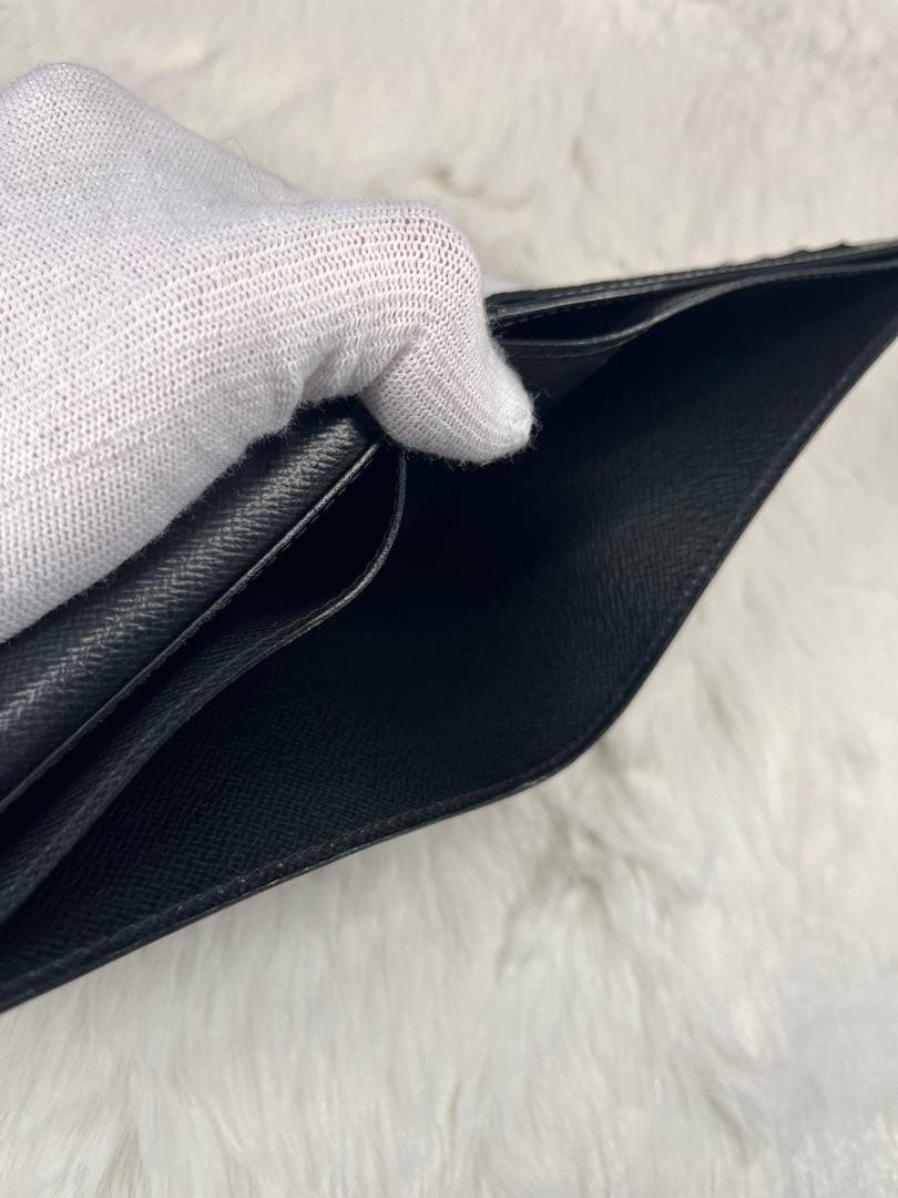 【極美品】Louis Vuitton ブラック 二つ折り財布