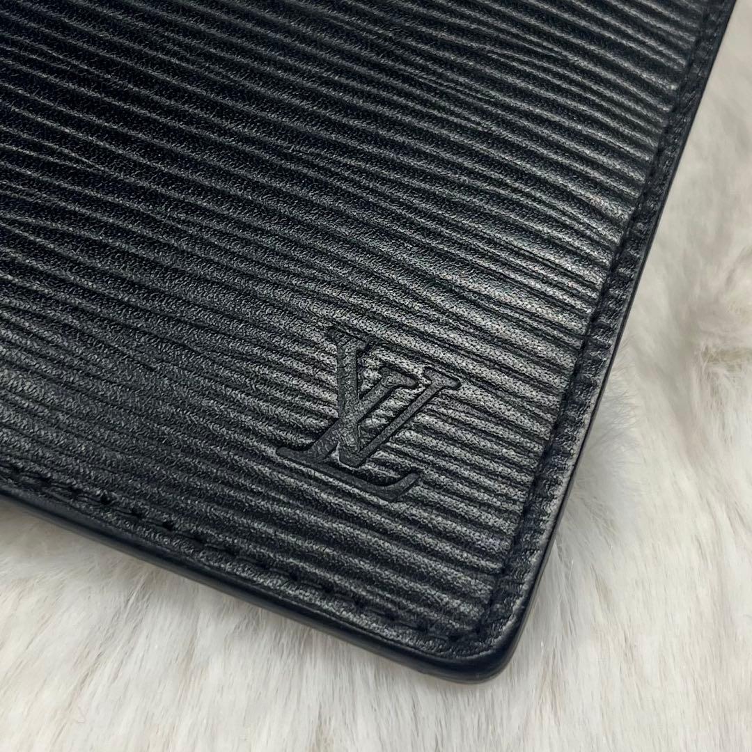 【極美品】Louis Vuitton ブラック 二つ折り財布