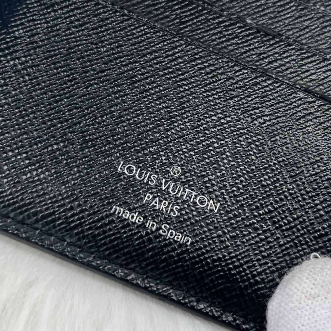 【極美品】Louis Vuitton ブラック 二つ折り財布