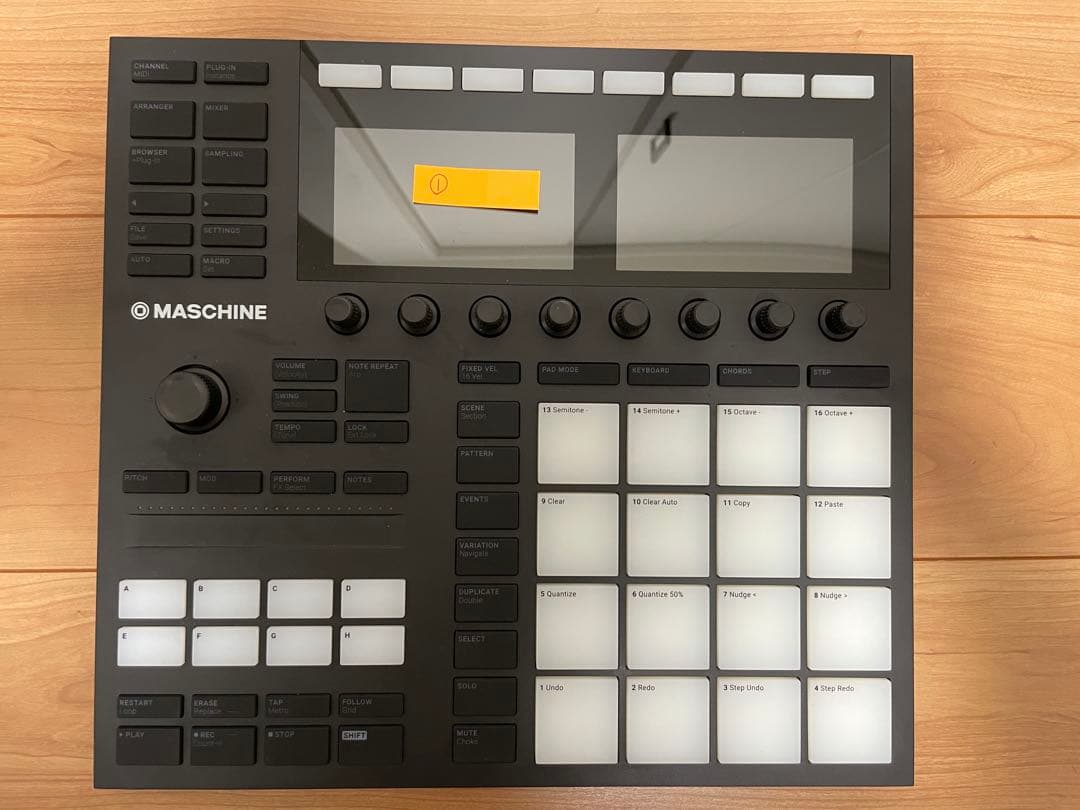 ①Native Instruments MASCHINE Mk3 ライセンス有