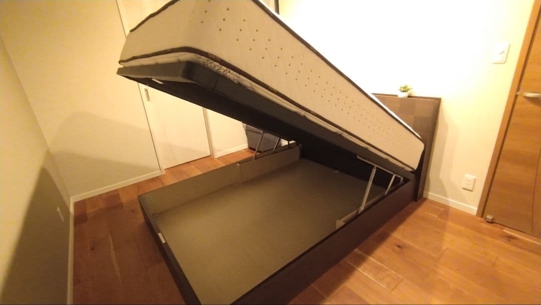 サータ　マットレス＆上位ベッドフレーム付Serta