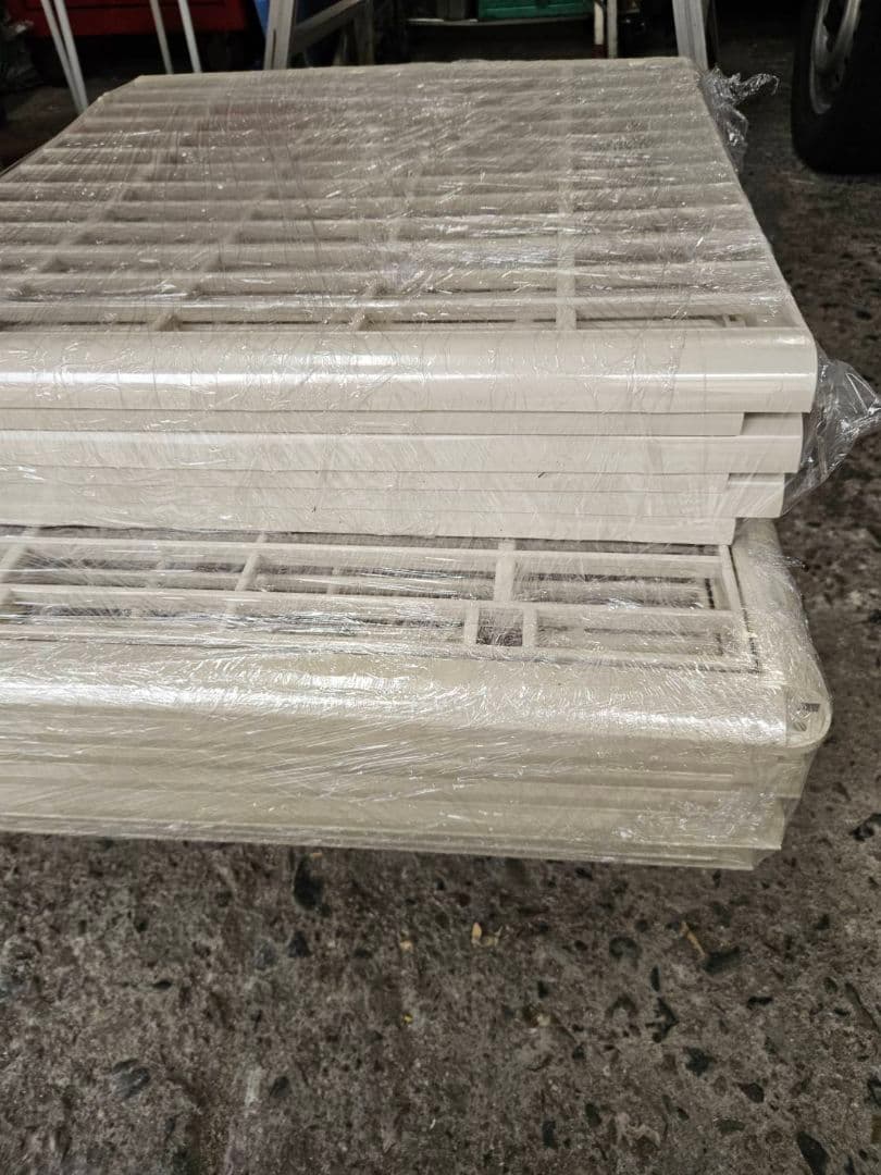 プラスチック　3段ケージ