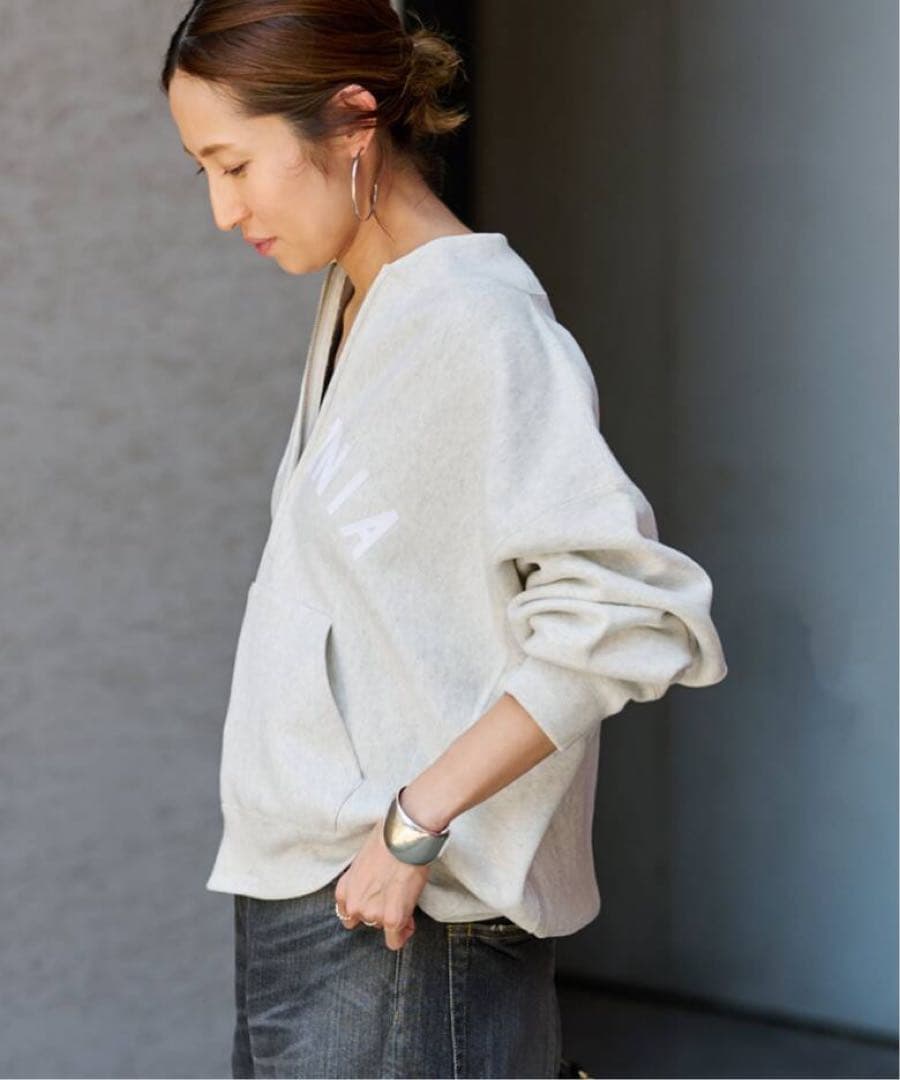 チャンピオン別注REVERSE WEAVE11.5OZロゴハーフジップ