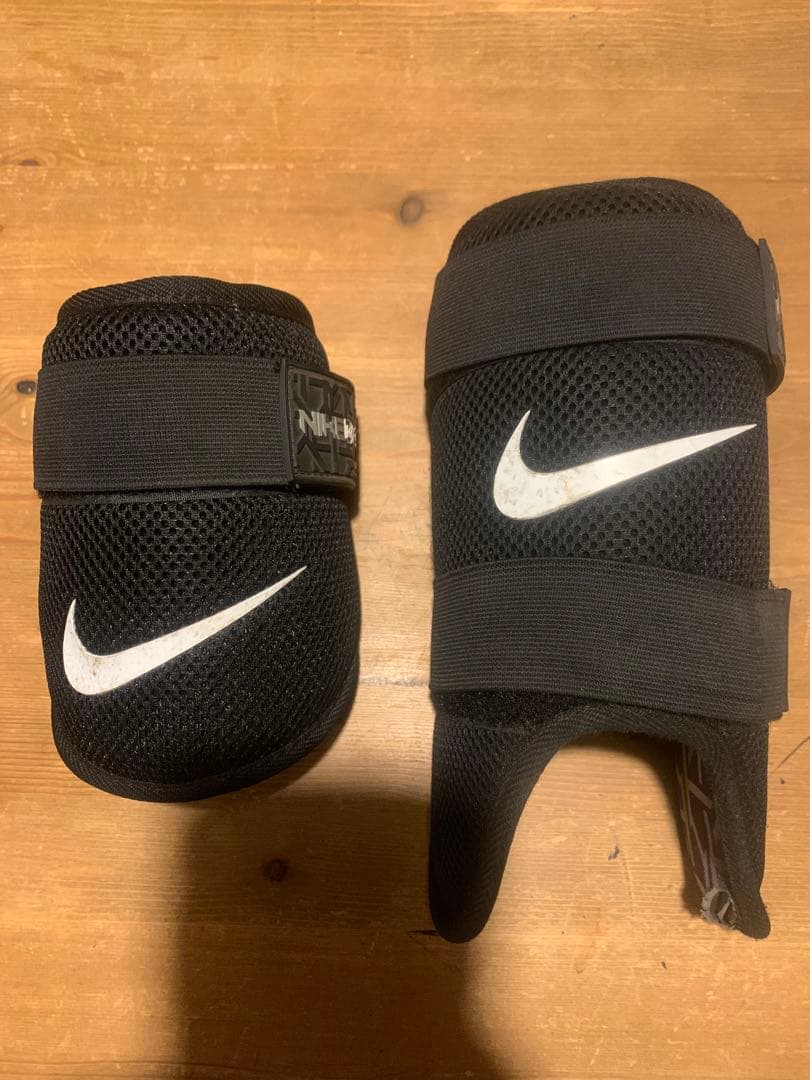 Nike フットガード エルボーガード　黒