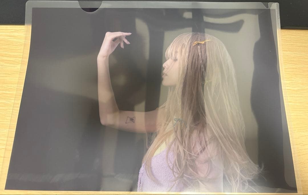 I'm human」 LINE MUSIC 再生キャンペーン　クリアポスター