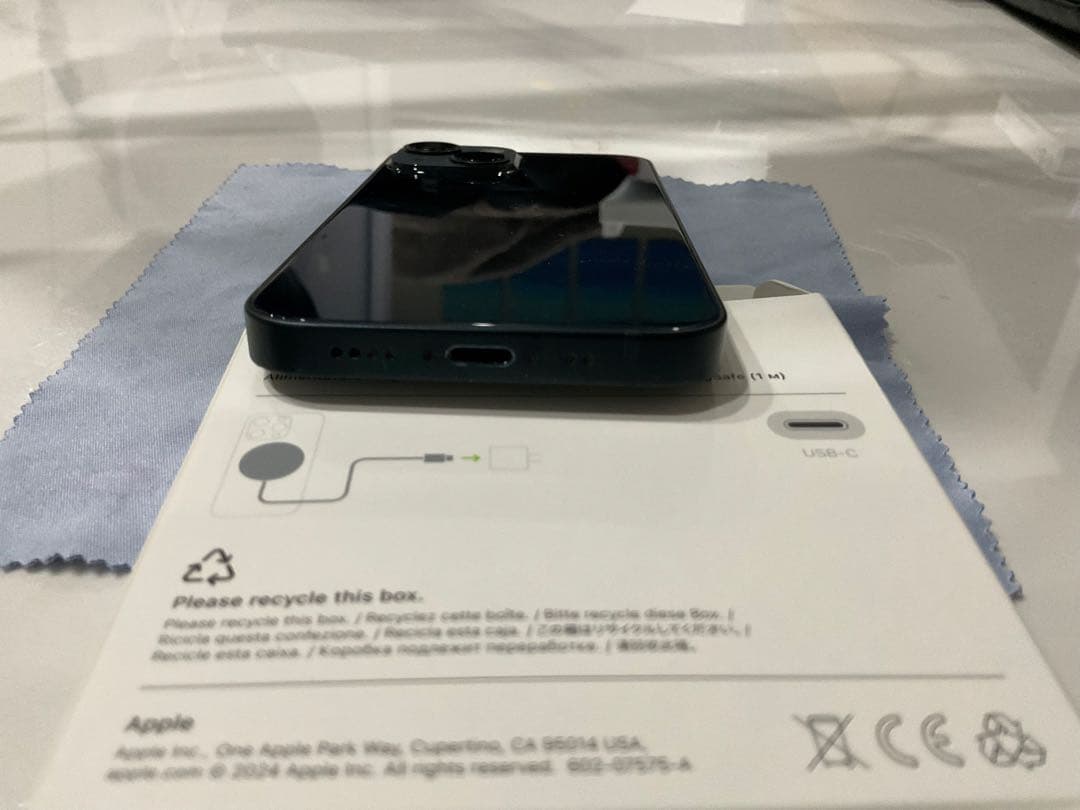 ミ*ー様 iPhone 13 minブラック 本体