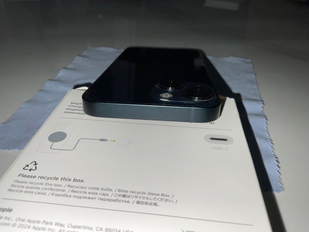 ミ*ー様 iPhone 13 minブラック 本体