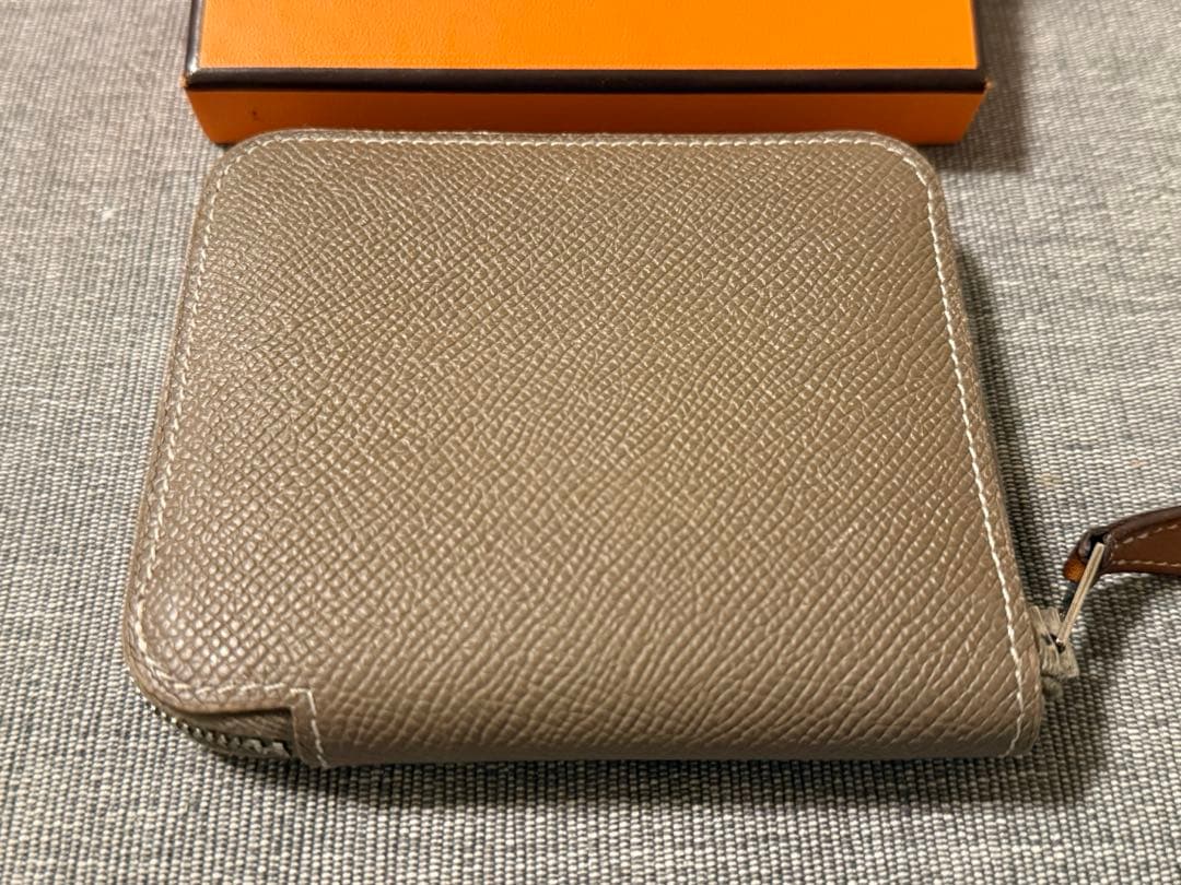 エルメス　シルクイン　コンパクト　エトゥープ