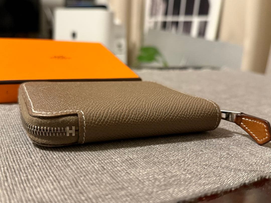 エルメス　シルクイン　コンパクト　エトゥープ