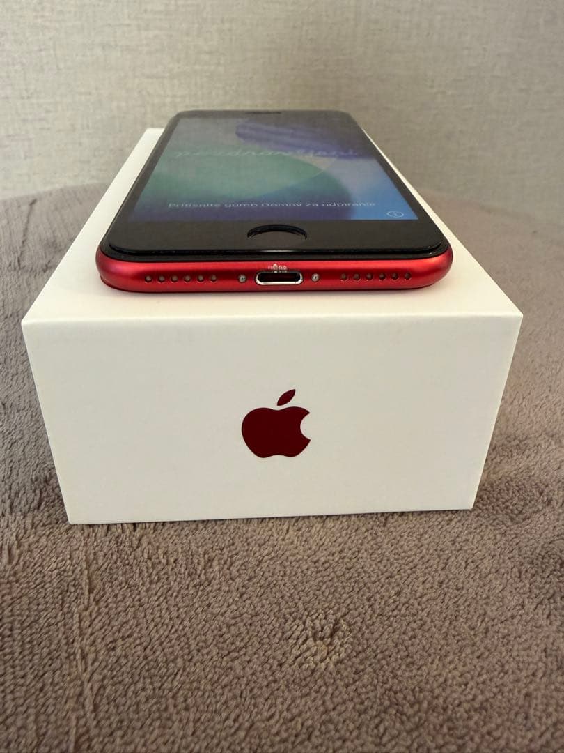 SIMフリー・バッテリー100%（純正）iPhone SE2