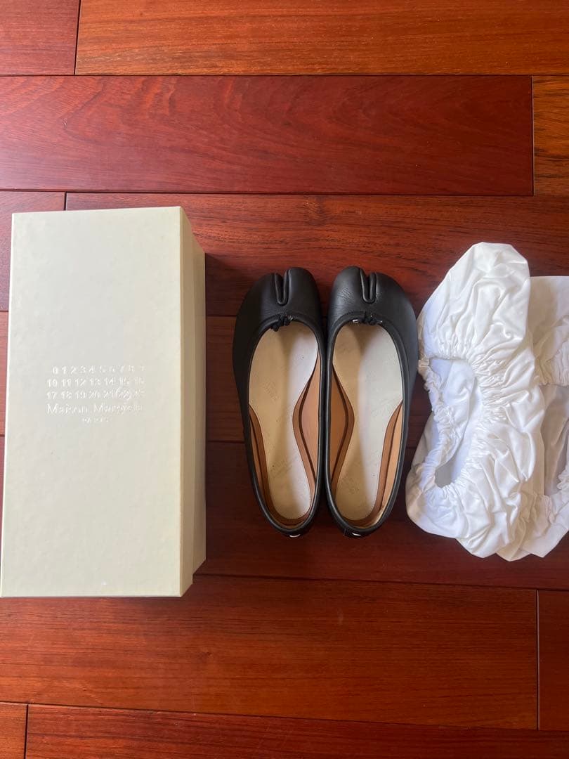 マルジェラ　バレエ　シューズ　36 ブラックレザーフラットシューズ
