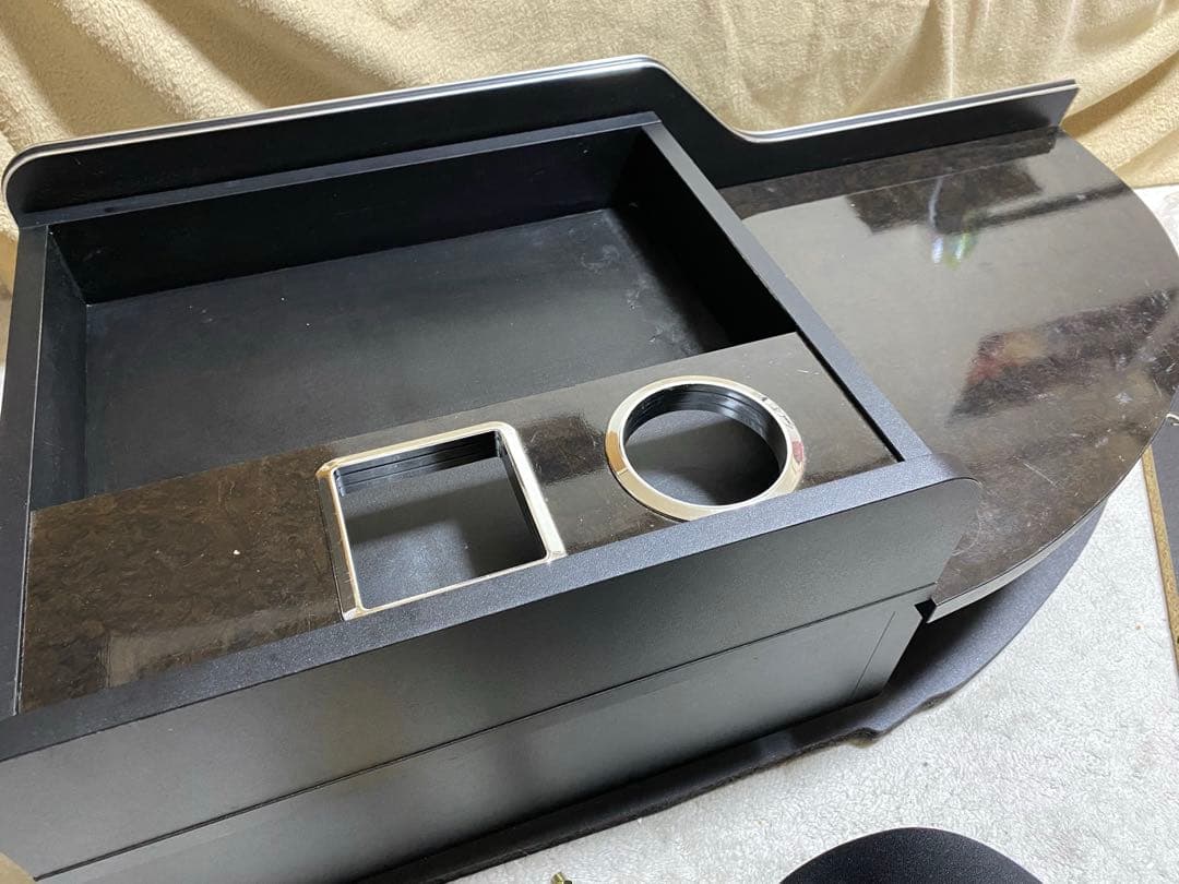 UD クオン センターコンソール トラック