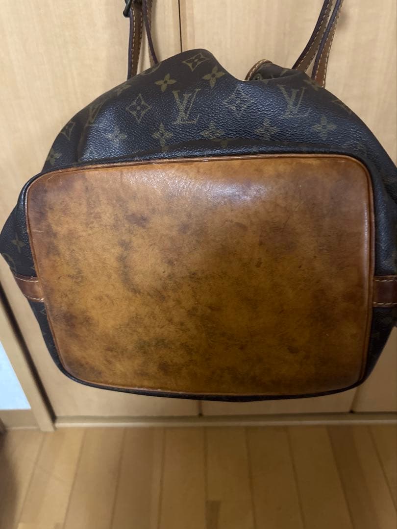 LOUIS VUITTONモノグラム ノエ ショルダーバッグ