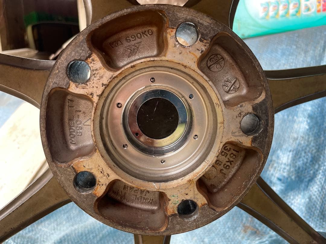 YOKOHAMA AVS MODEL T7 18インチ