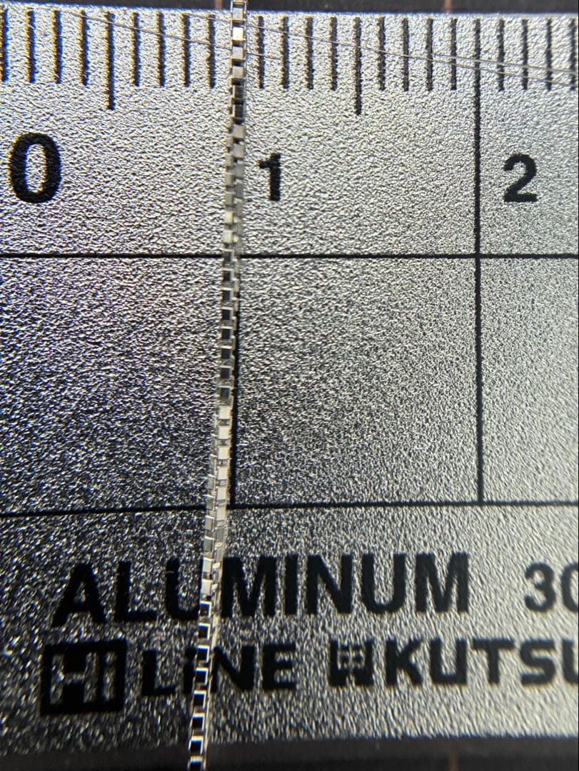 定番品:K18WGチェーンネックレス　45㌢ 0.7㍉幅