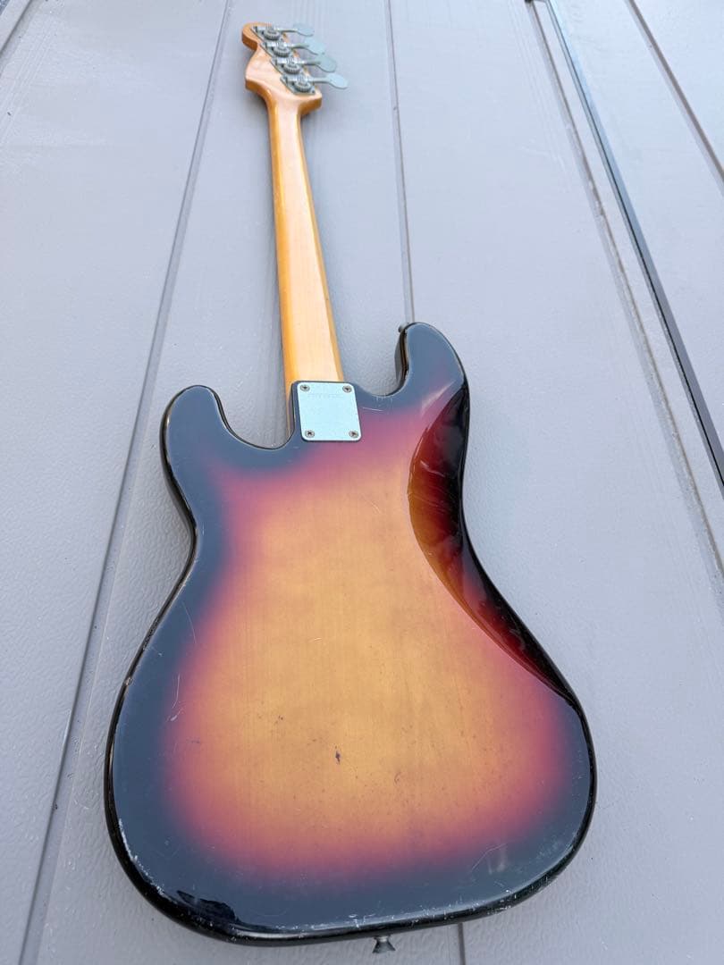 エレキベース サンバースト シングルコイル