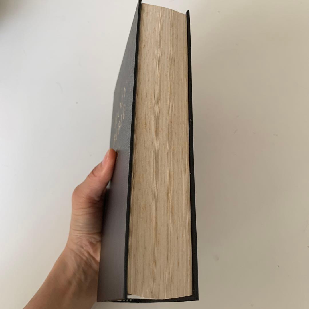 洋書 The HOLY BIBLE English standard version