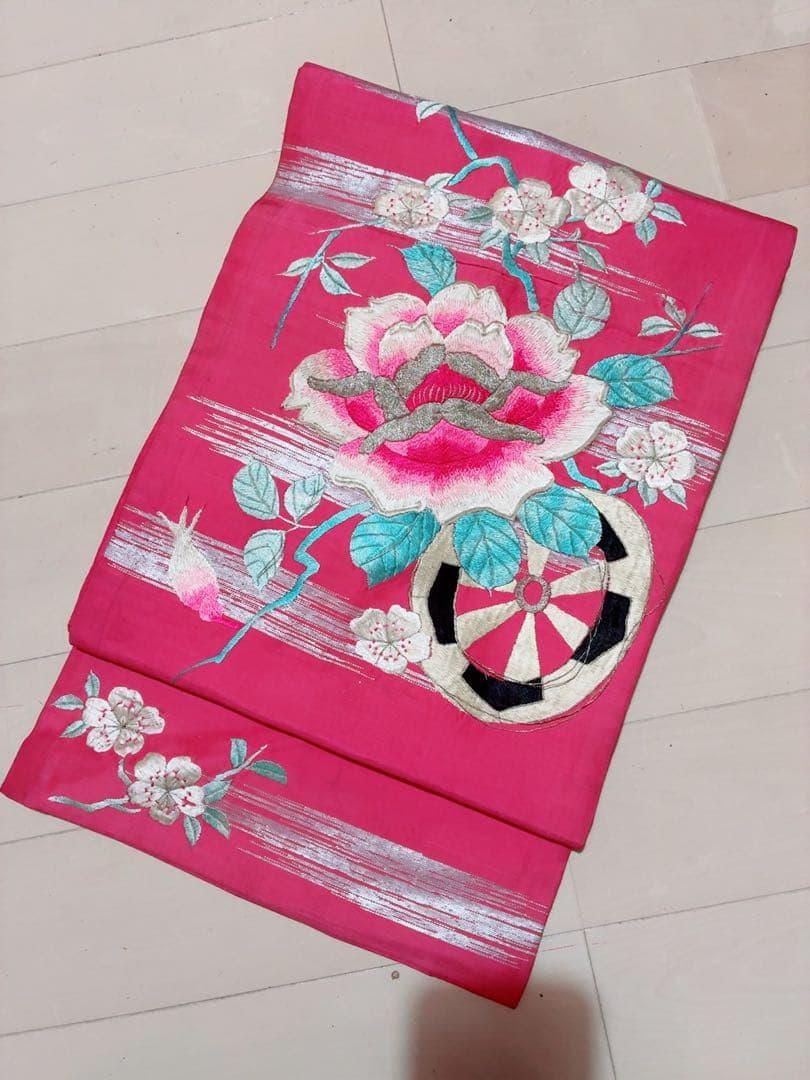 名古屋帯 薔薇　桜　刺繍 ピンク　アンティーク　金駒刺繍