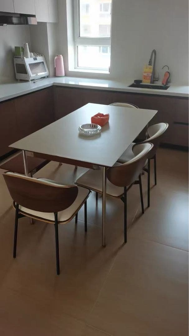 2脚セット　ダイニングチェア　おしゃれイス　高級感椅子