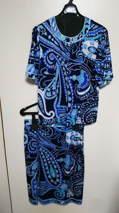 レオナール　セットアップ