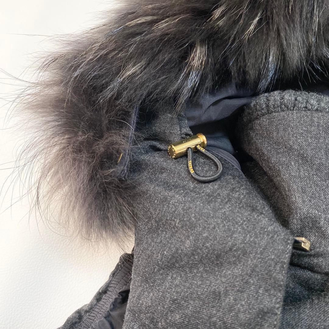 タトラス　 LUSERA ダウンベスト　ラクーンファー3way フード取り外し可