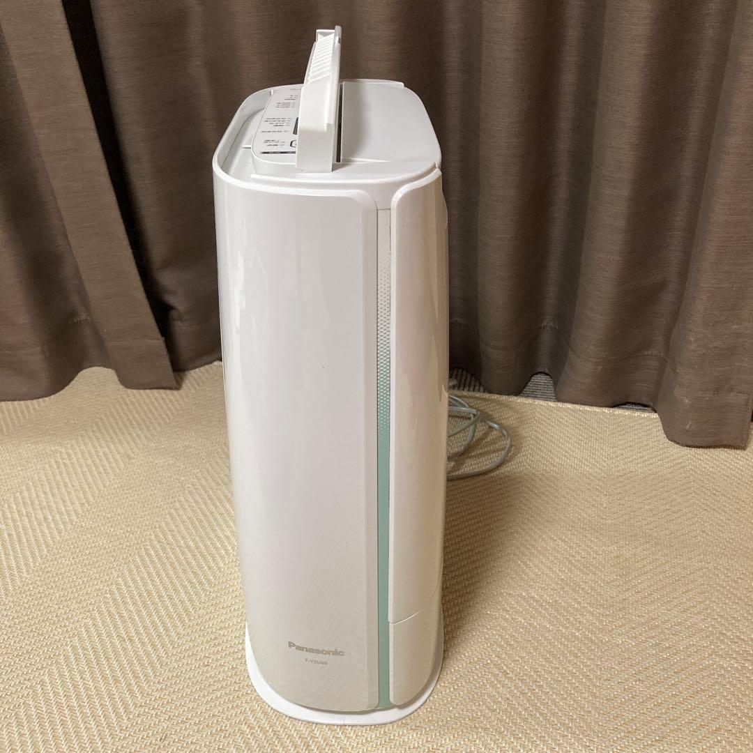 ひろたろう様Panasonic 21年製衣類乾燥除湿機F-YZU60 説明書付き