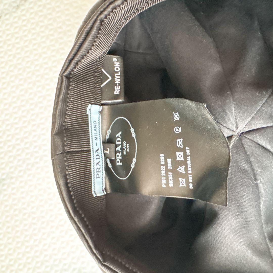 PRADA ブラックナイロンキャスケット L レディース