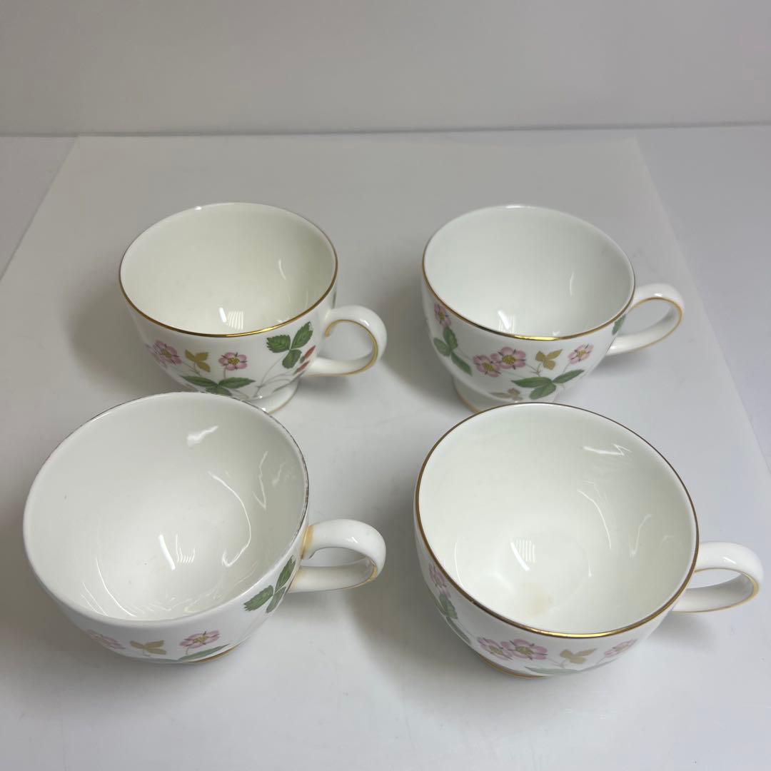 ウエッジウッド　ワイルドストロベリー　カップ&ソーサ、プレートセット