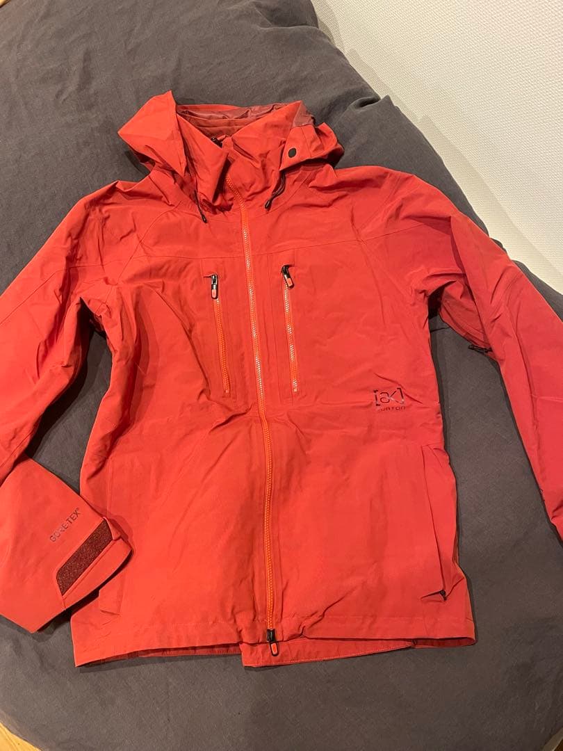 Burton [ak] GORE-TEX SWASHjacket レッド　M-L