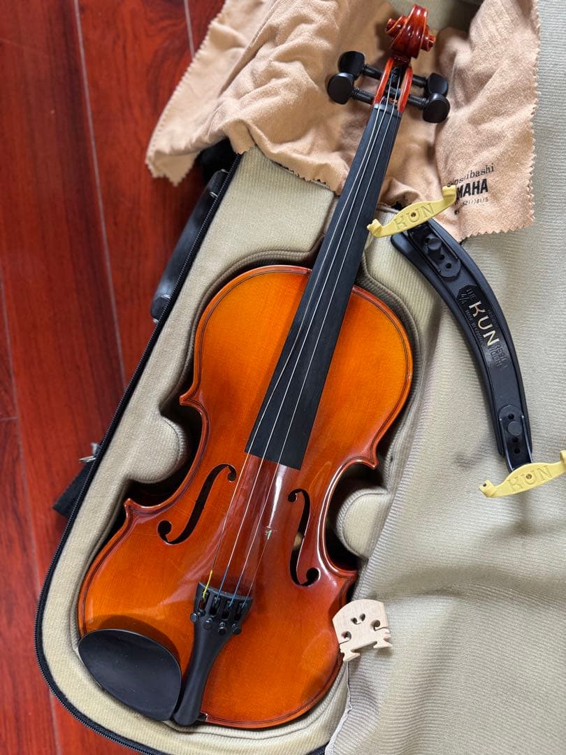 スズキ　バイオリン本体 木製 クロス付き　ケース