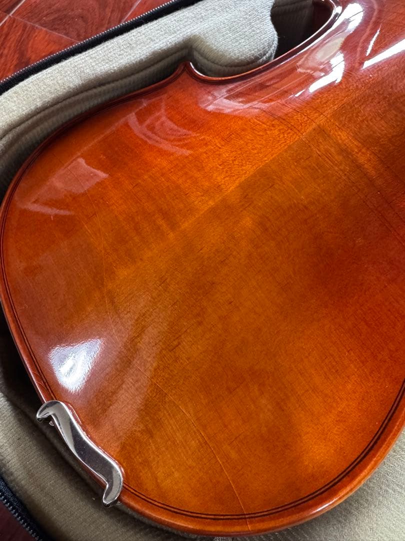 スズキ　バイオリン本体 木製 クロス付き　ケース