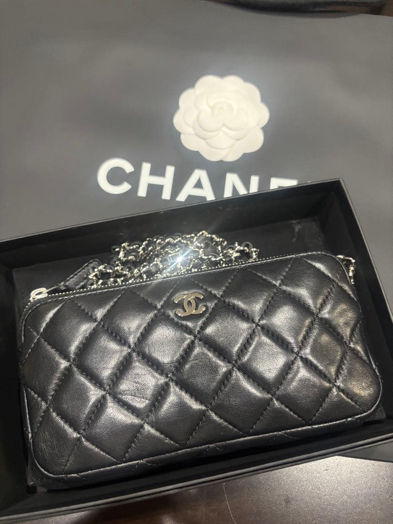 CHANEL シャネル マトラッセ　Cウォレットポーチ