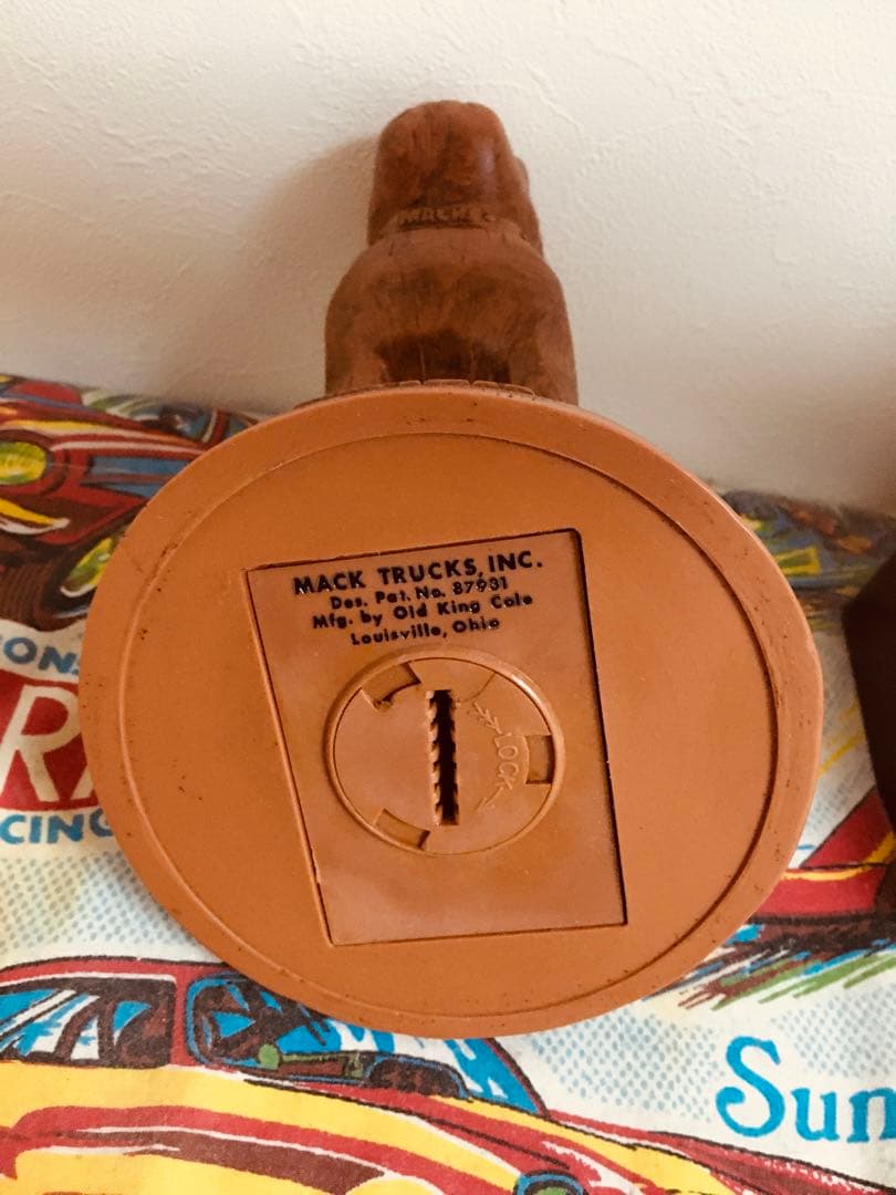 ヴィンテージ　MACK TRUCKS マックトラック 貯金箱　バンク