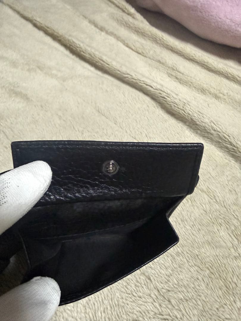 プラダ　二つ折り