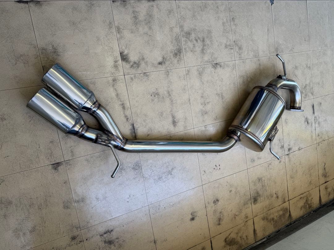 よぉですので他の方は申し訳御座いません。ヴォクシー80 ガナドール