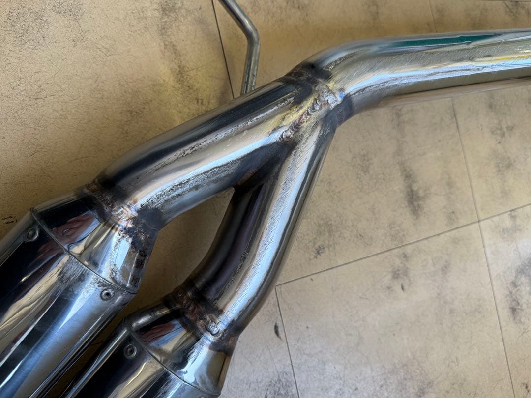 よぉですので他の方は申し訳御座いません。ヴォクシー80 ガナドール