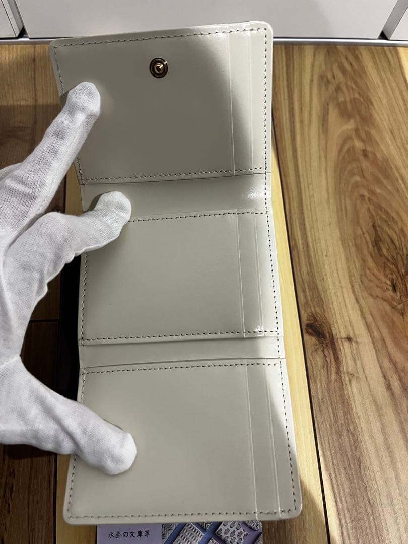 新品 大関の文庫革×Coral & Tusk 三つ折り財布