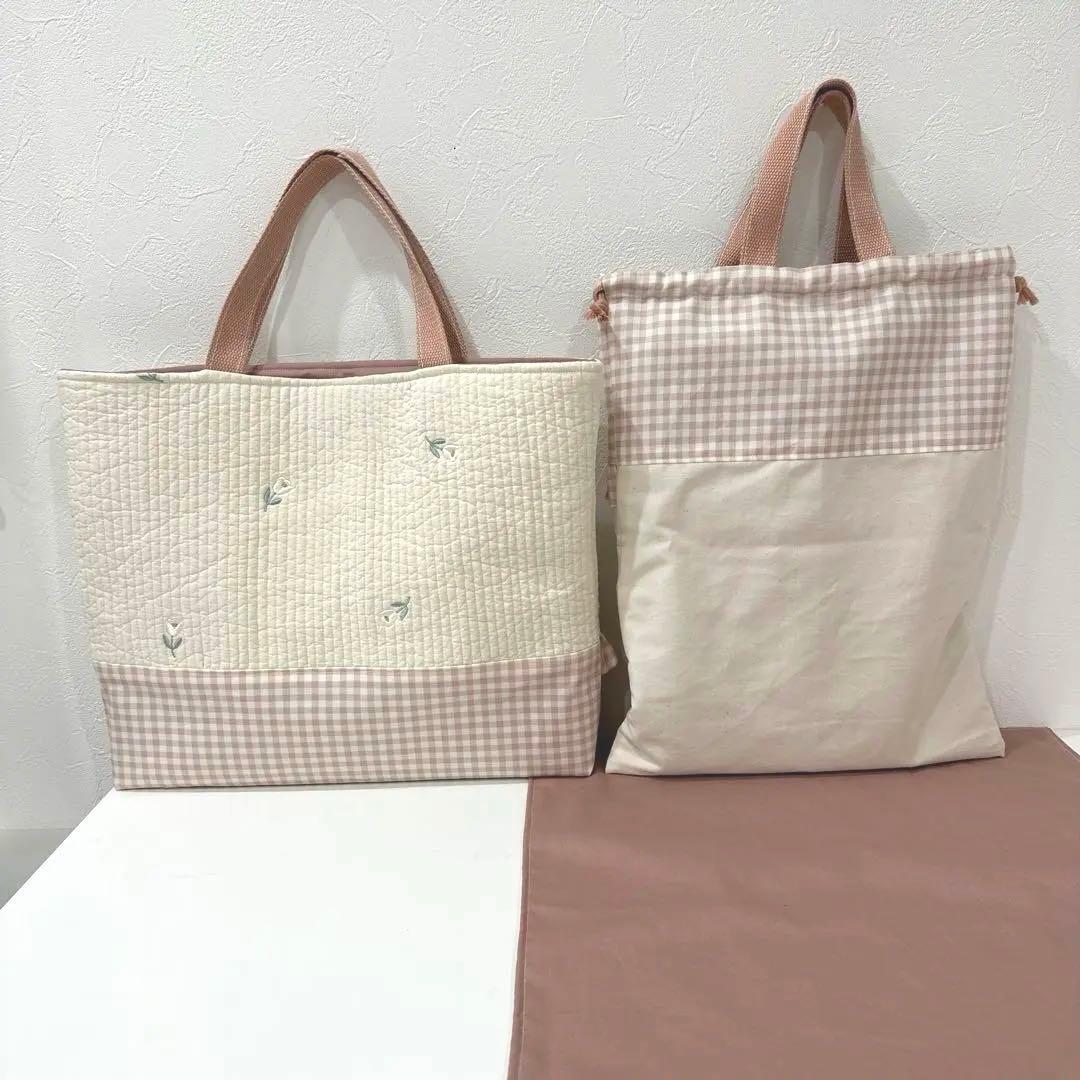 ひよママ　3月上旬頃納期