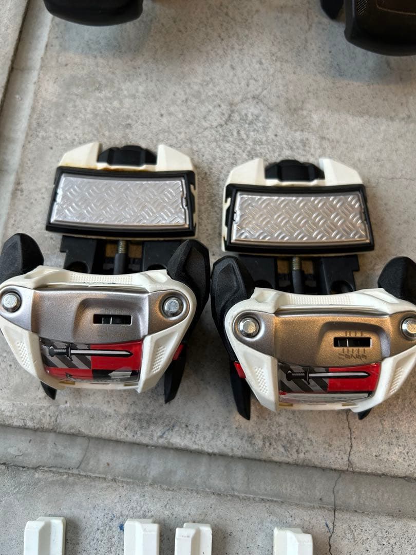 Marker squire マーカー　スクワイア　スキービンディング