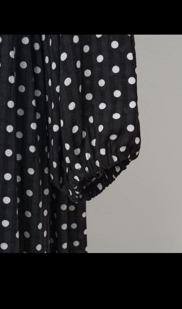 ちょこ☆BEARDSLEY ビアズリードットギャザーボリューム袖ワンピース