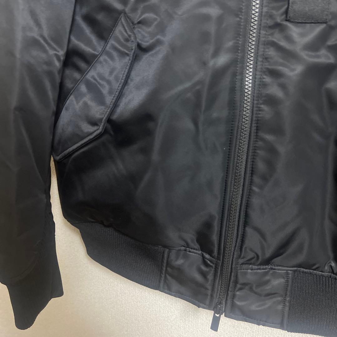 ユニクロ　➕Jコラボ復刻　 ハイブリッドダウンオーバーサイズMA－1