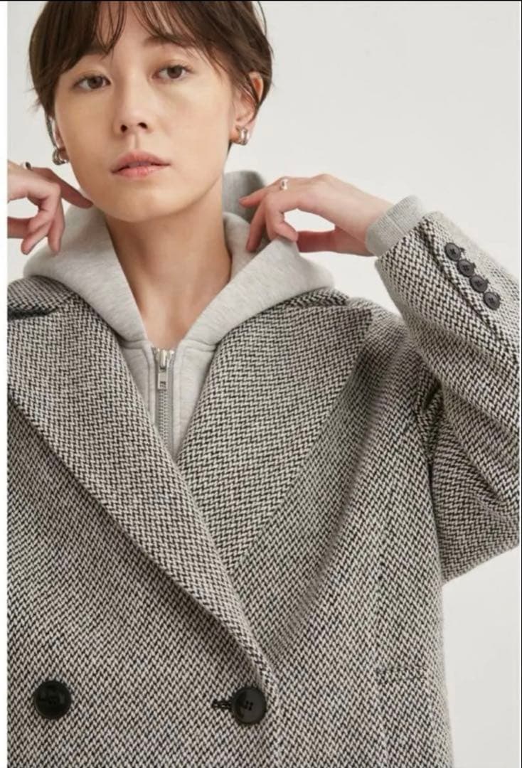 emmi ecoツイードショートコート