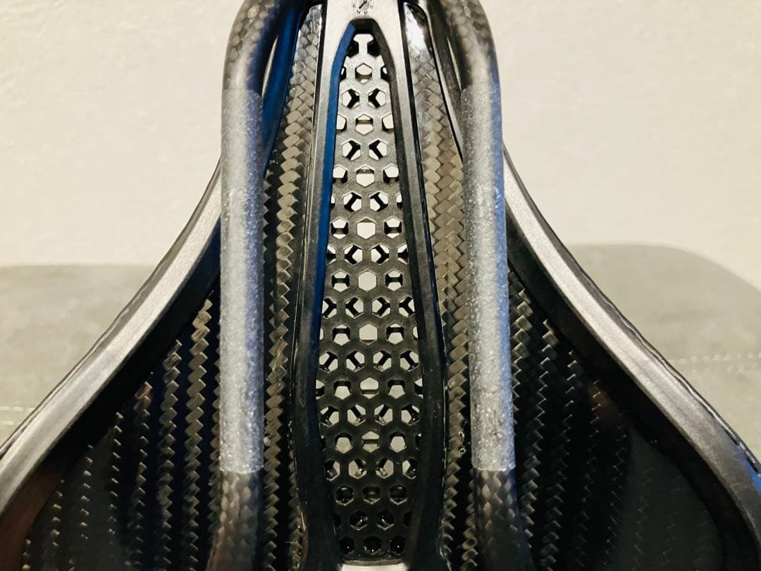 ムー　S-WORKS POWER WITH MIRROR SADDLE