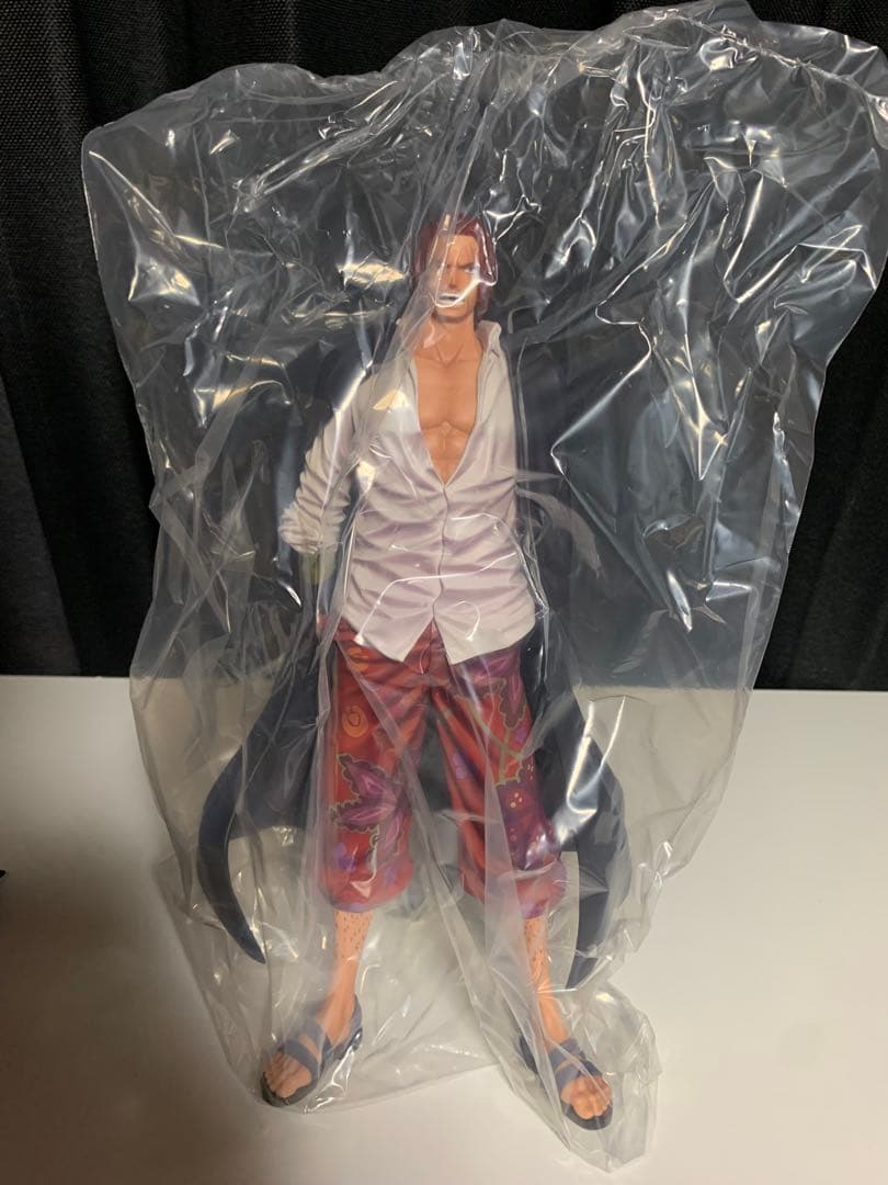 ワンピース バンプレくじ シャンクス A賞