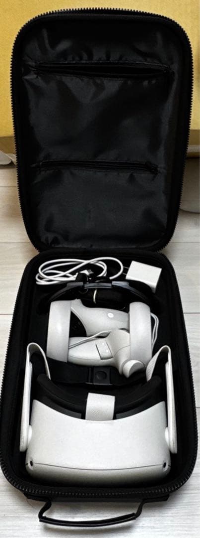 レア美品☆ Quest 2 本体 ケース付 ほぼ未使用 動作未確認