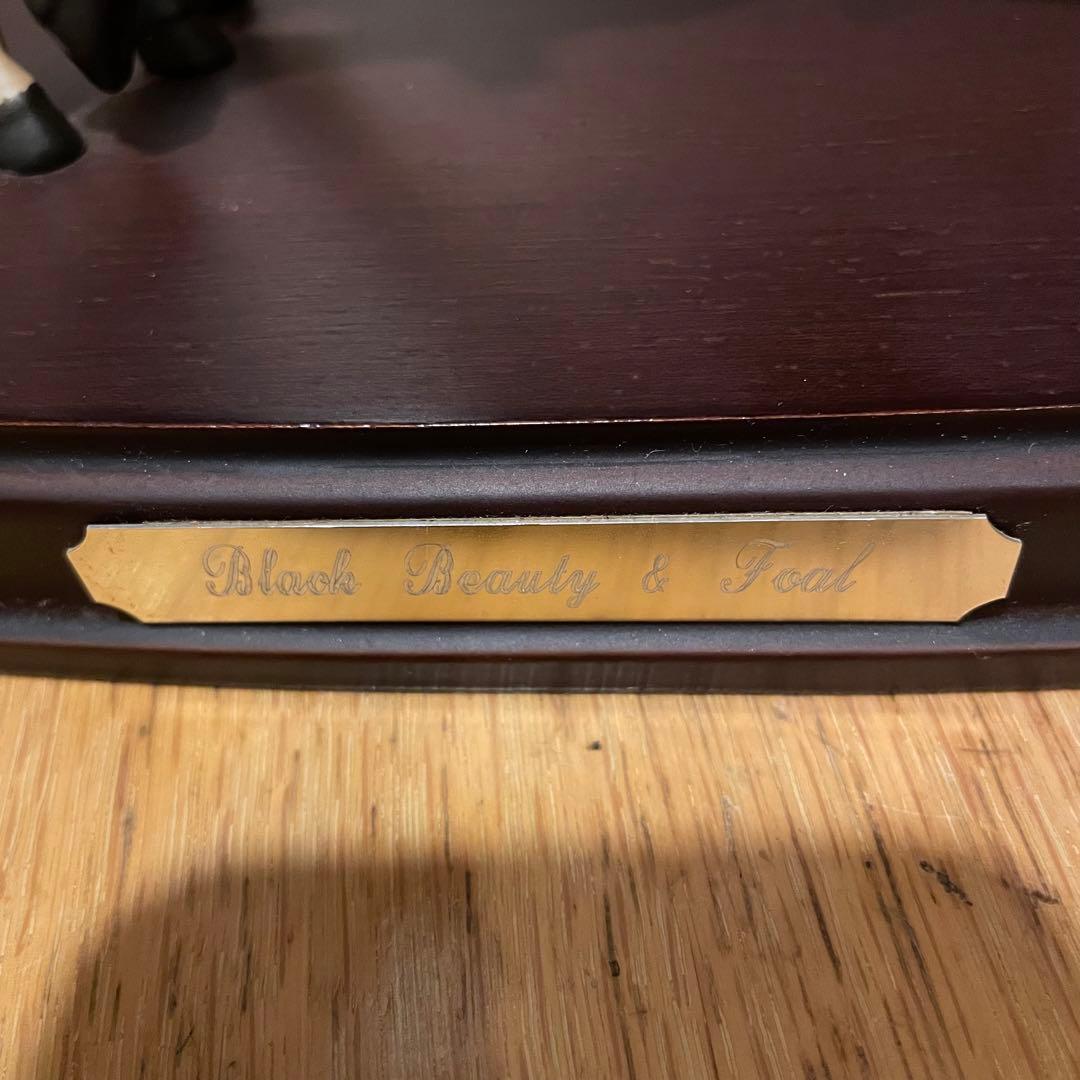 ロイヤルドルトン　馬　置物　 Black Beauty ＆ Foal