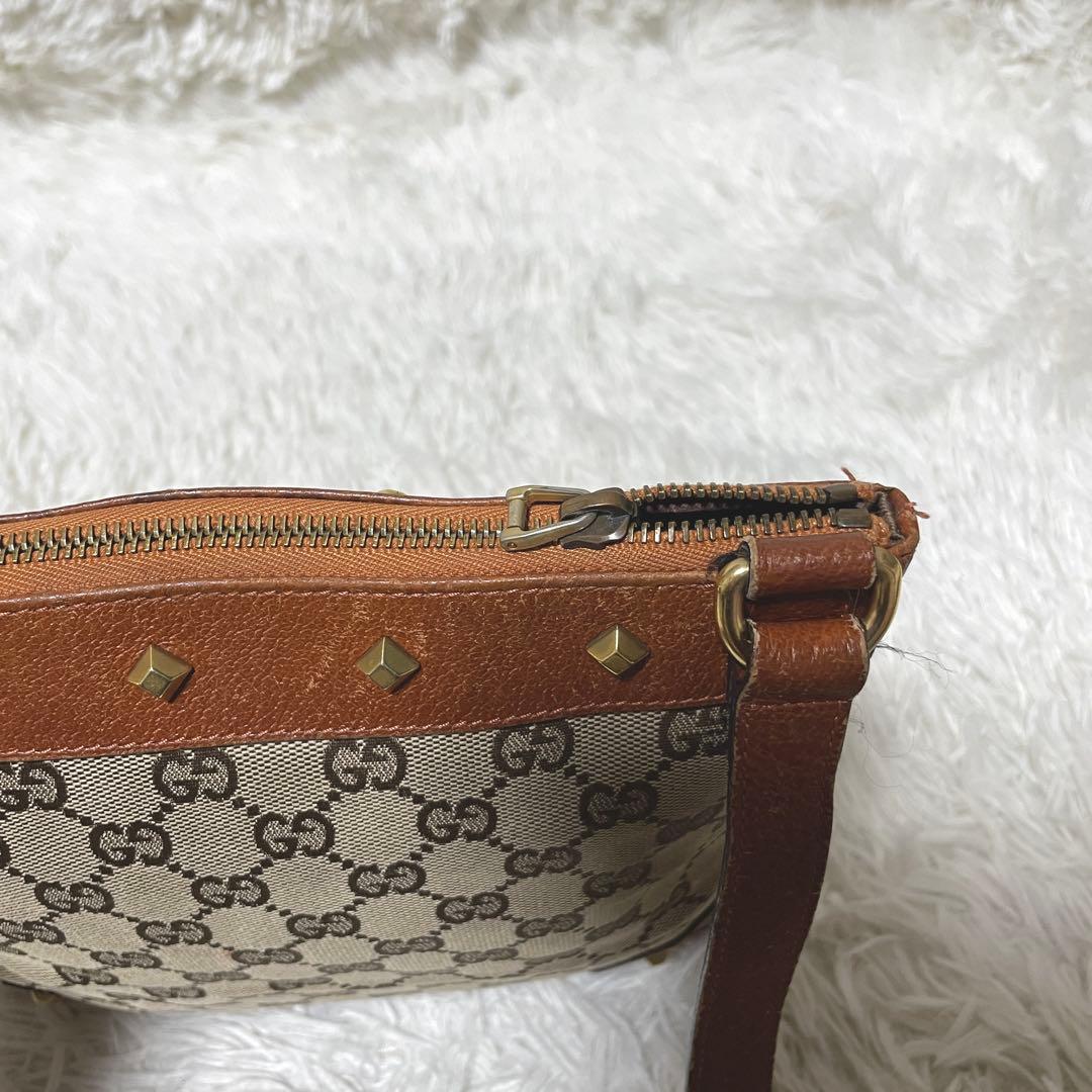 【良品】GUCCI グッチ　ショルダーバッグ　キャンバス　レザー　スタッズ