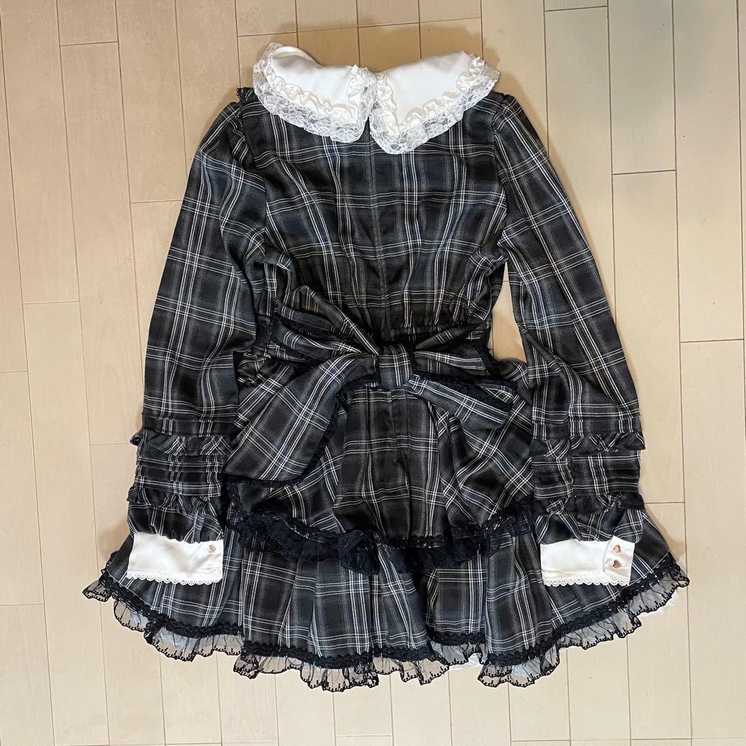 〜1/31までお値下げします★ リズリサ スピンドルヨークティアードワンピース