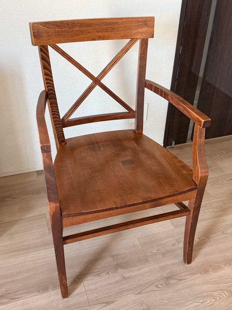 [m]木製ダイニングチェア肘掛付1