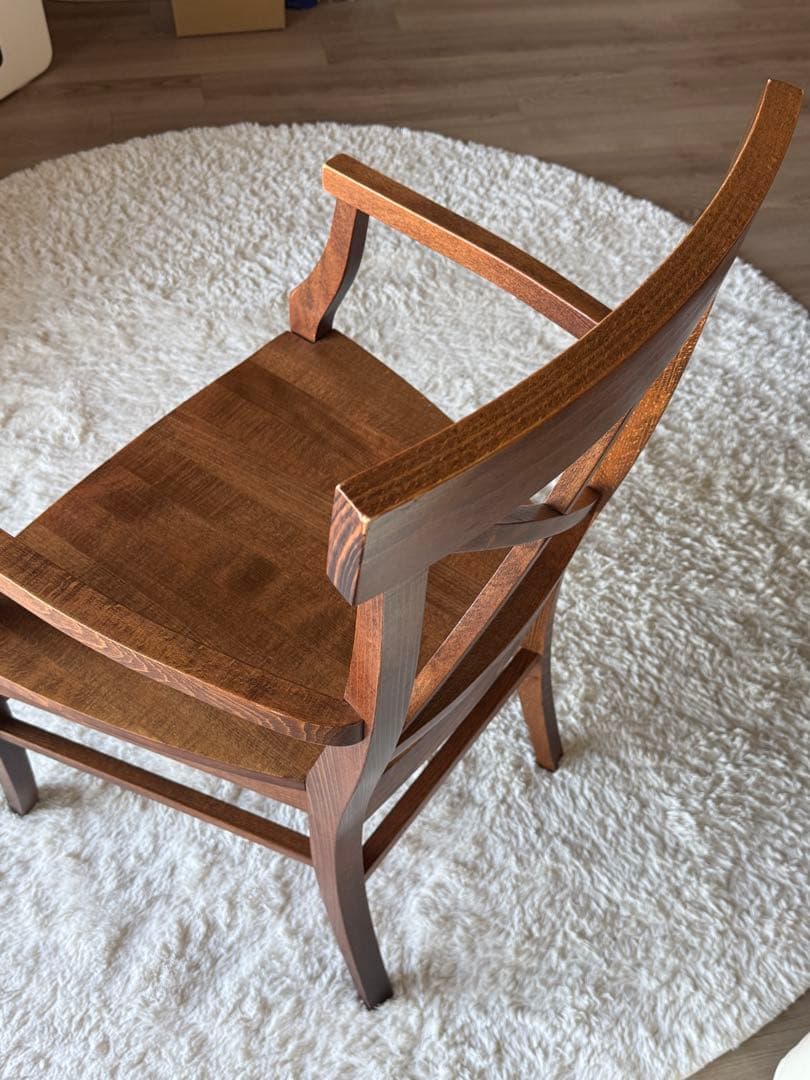 [m]木製ダイニングチェア肘掛付1